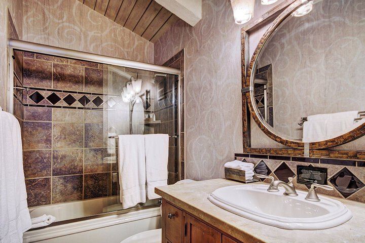 The Lodge at Vail a RockResort by Vail Resorts