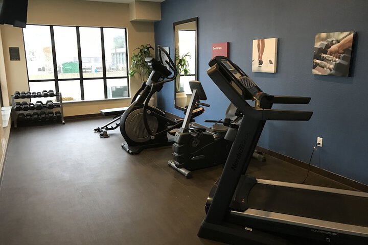 Comfort Suites Plymouth near US-30