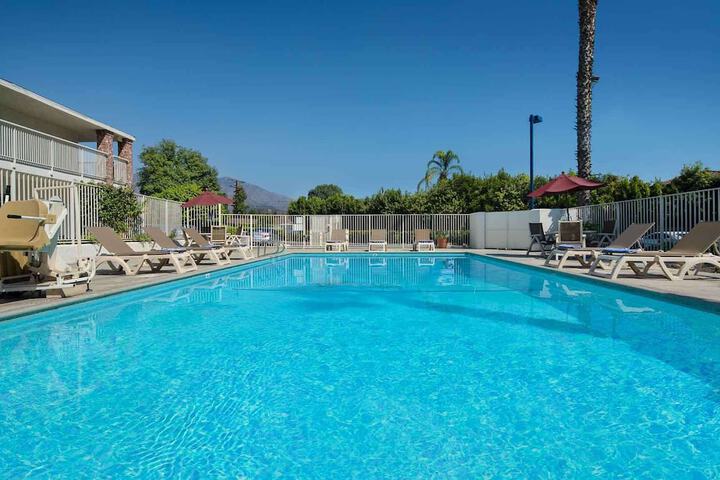 Pool 7 of 36