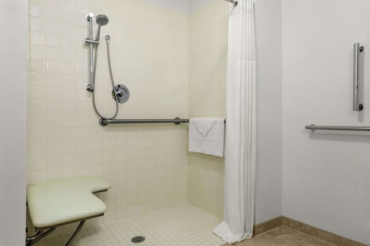 Room 18 of 26