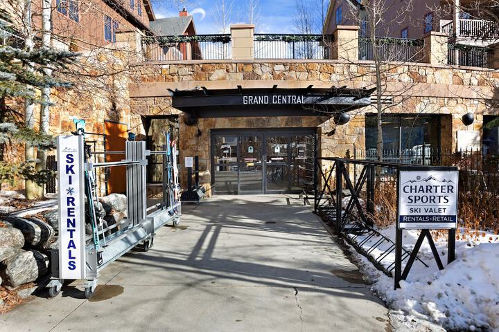 Main Street Station