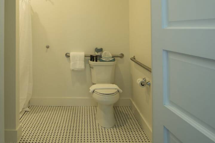 Room 18 of 47