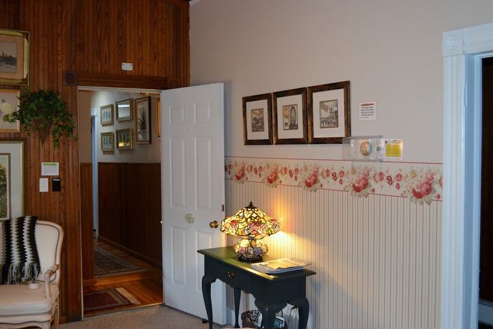 Room 82 of 95