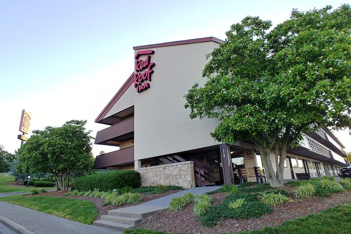 Red Roof Inn Johnson City