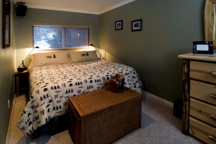 Room 32 of 62