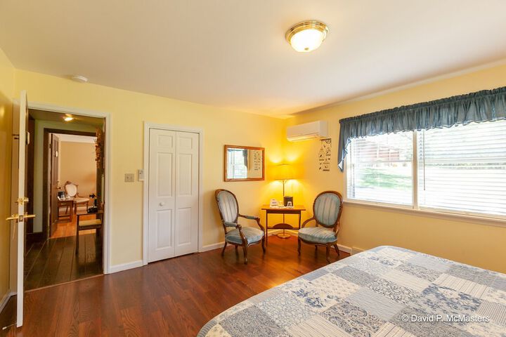 Room 16 of 42