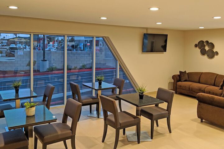 Hotel Interior 7 of 32