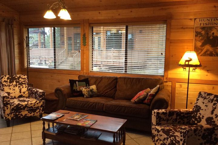 Elktrace Bed & Breakfast