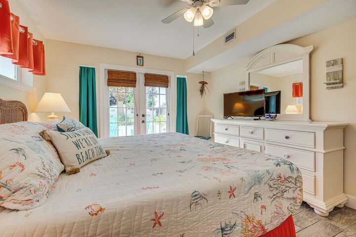 Cape Canaveral Cottage w / Pool - Walk to Beach!