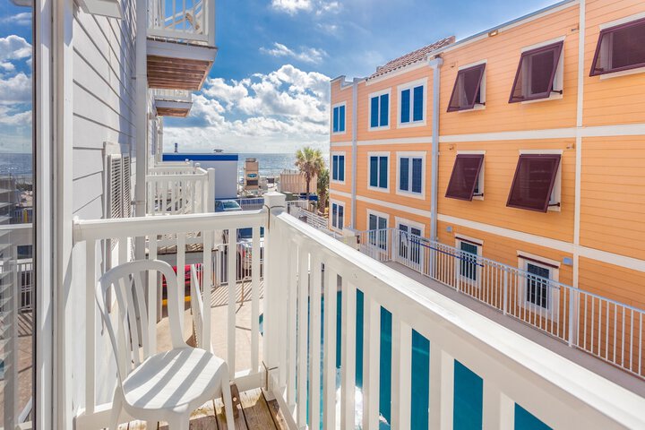 Seaside Amelia Inn