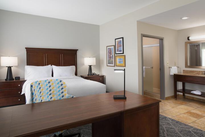Hampton Inn Magnolia