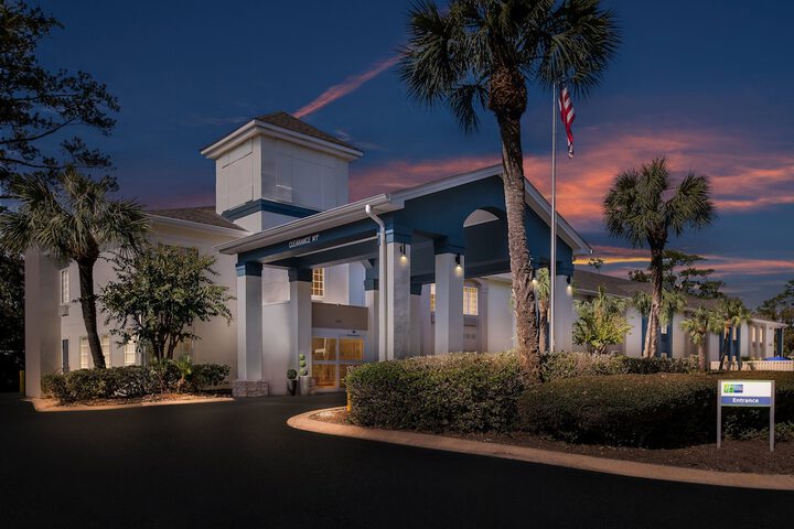 Holiday Inn Express Saint Simons Island by IHG