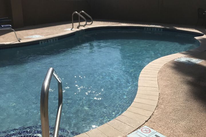 Pool 4 of 37