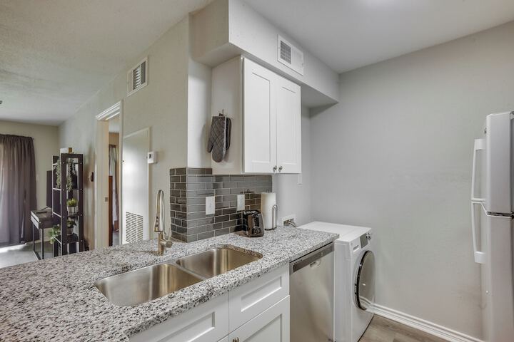 Montgomery Vacation Rental w / Pool Access!
