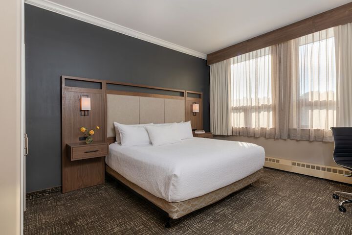 Room 30 of 65