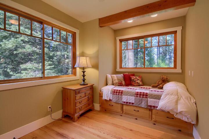 Aspen House in Fish Camp- 2 Miles from Yosemites South Entrance