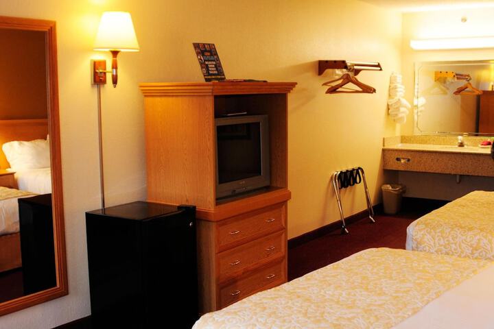Room 22 of 28