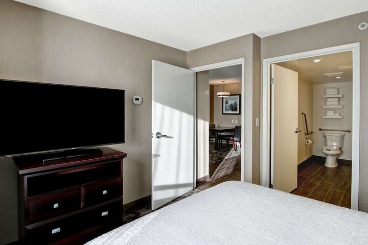 Room 18 of 46
