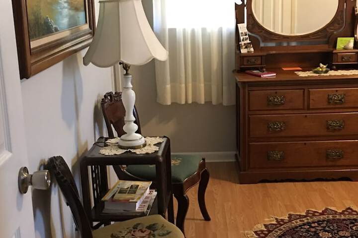 Room 52 of 63