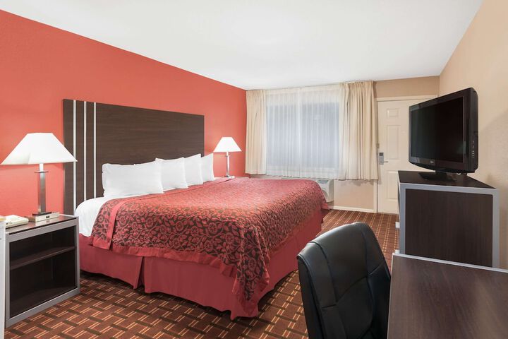 Room 14 of 42