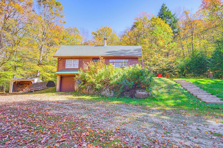 Andover Cabin Retreat w / Hot Tub & Fireplace!