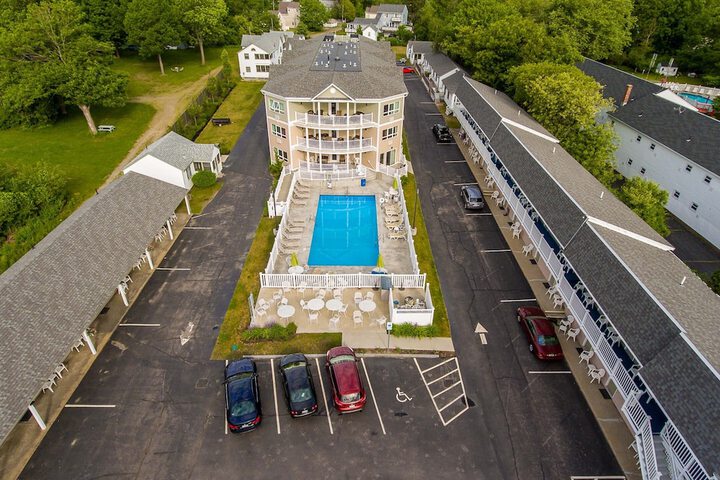 Hotel 11 of 87