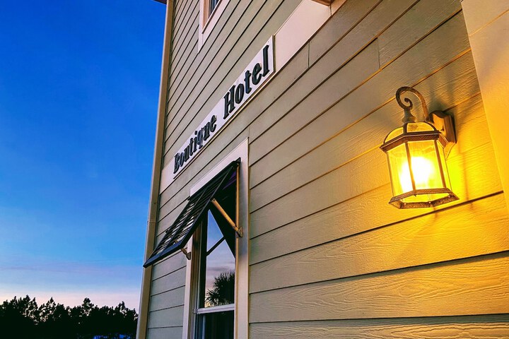 Hotel 3 of 88