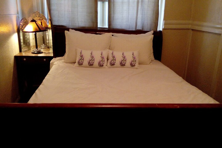 Room 41 of 57