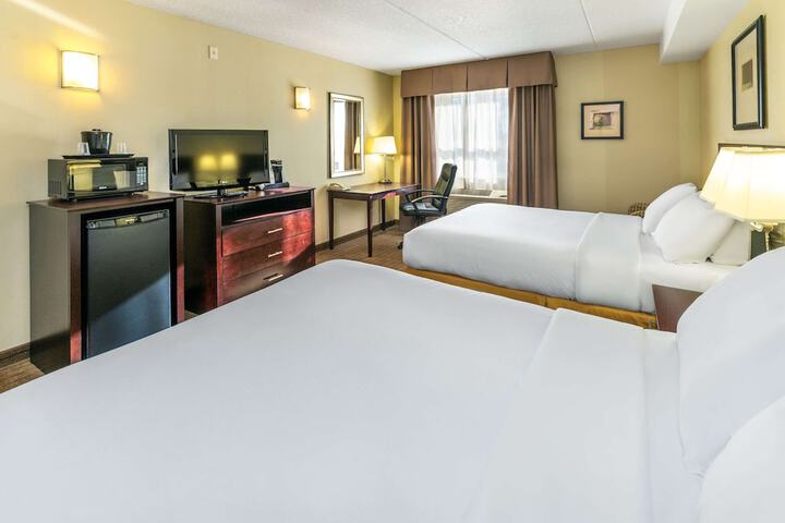 Room 14 of 34