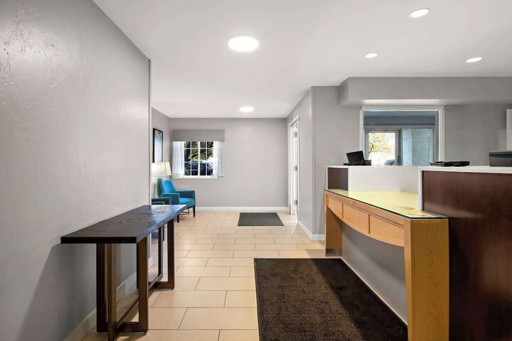 Hotel Interior 13 of 46