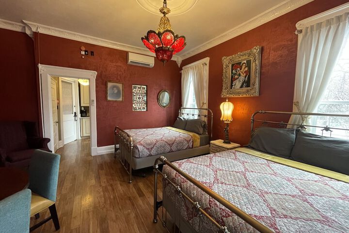 Room 82 of 90