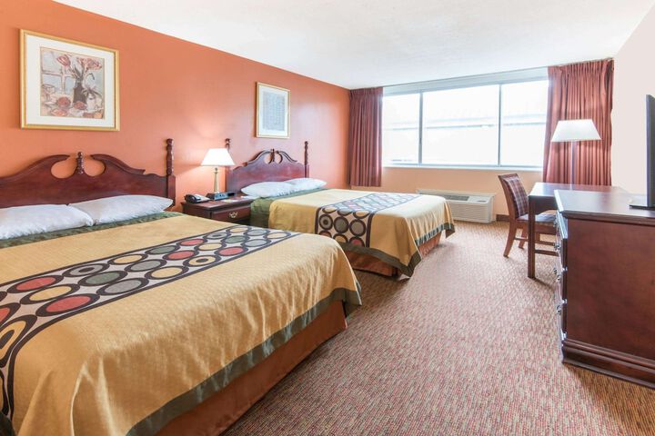 Room 13 of 29