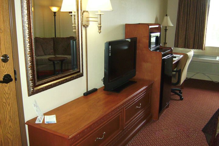 Room 8 of 36