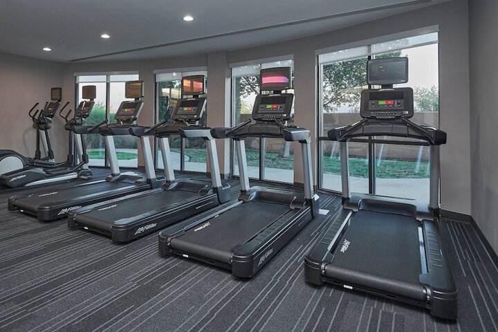Courtyard by Marriott Medford Airport