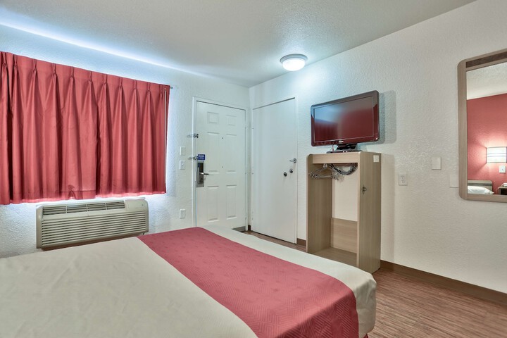 Room 31 of 51