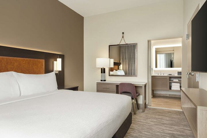 Embassy Suites by Hilton Round Rock