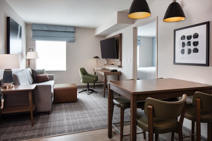 Staybridge Suites Iowa City Coralville by IHG