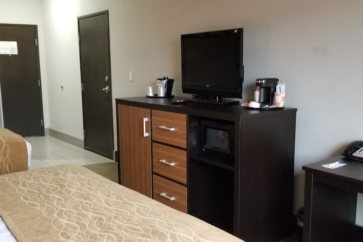 Room 14 of 28