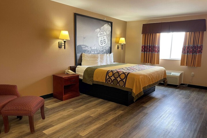 Room 15 of 27