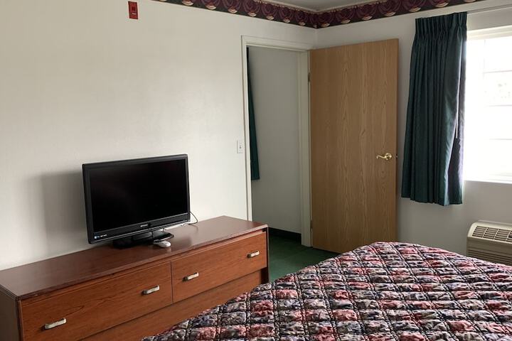 Room 43 of 61