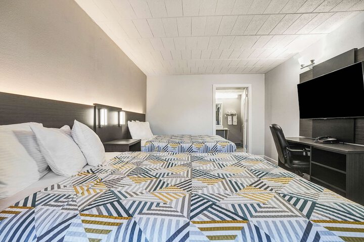 Room 16 of 29