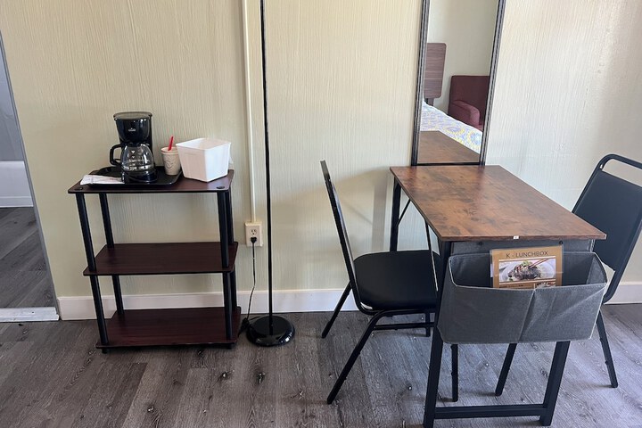 Midtown Inn & Suites