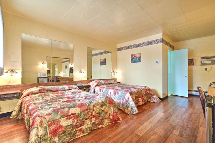 Room 28 of 44
