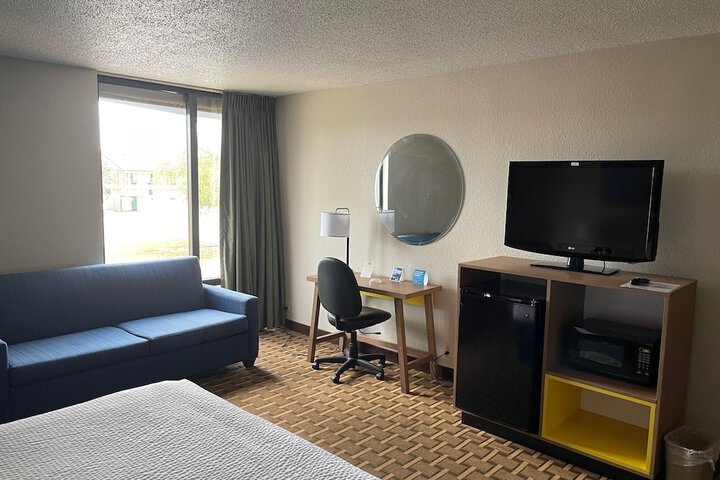 Room 34 of 52