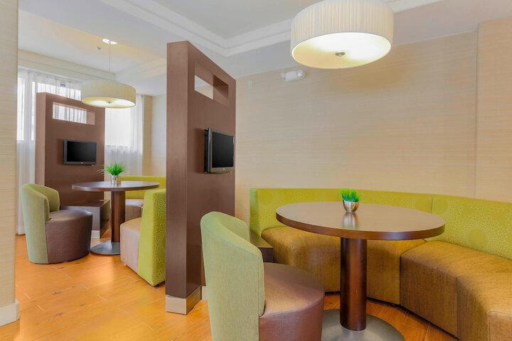 Courtyard by Marriott San Diego Del Mar / Solana Beach