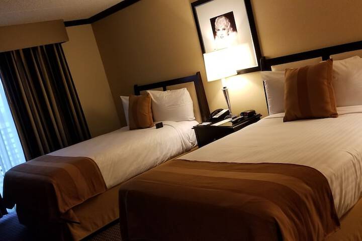 Room 14 of 36