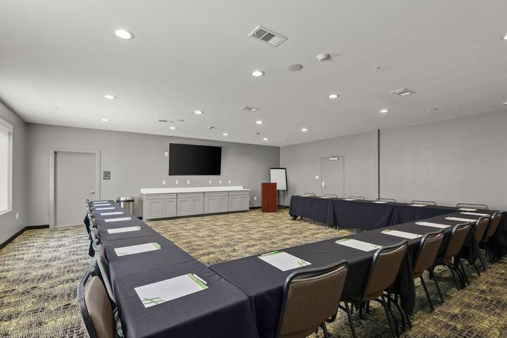 Holiday Inn Gonzales by IHG