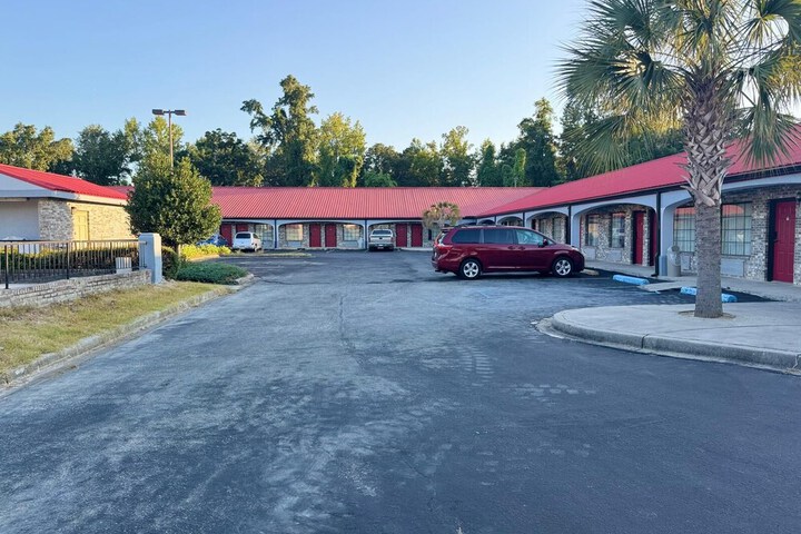 Budget Inn by Belvilla St. George I-95