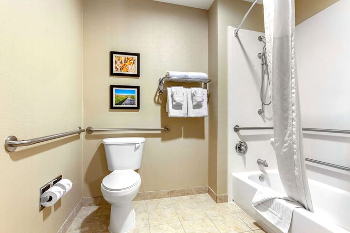 Room 12 of 43