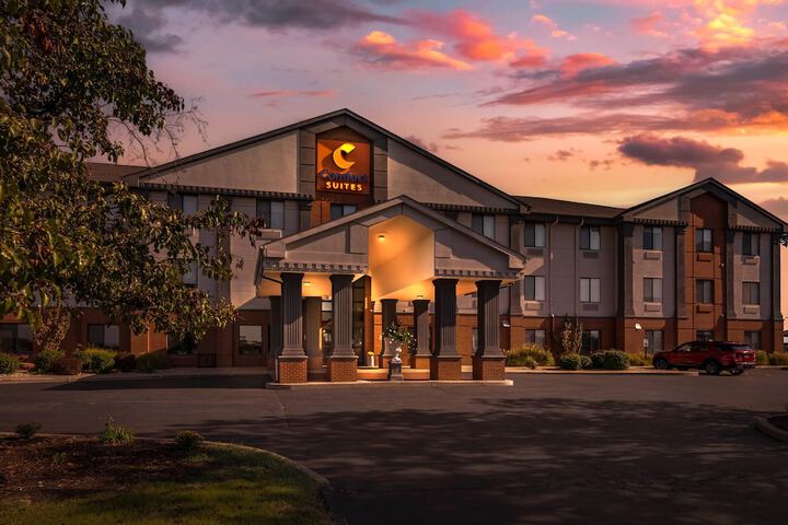 Comfort Suites St. Charles - St Louis